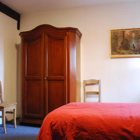 Large Hunting With Enormous Beautiful Garden *